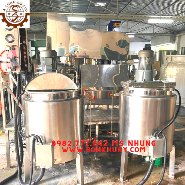 Hệ thống bồn khuấy thực phẩm hút chân không có sàn thao tác