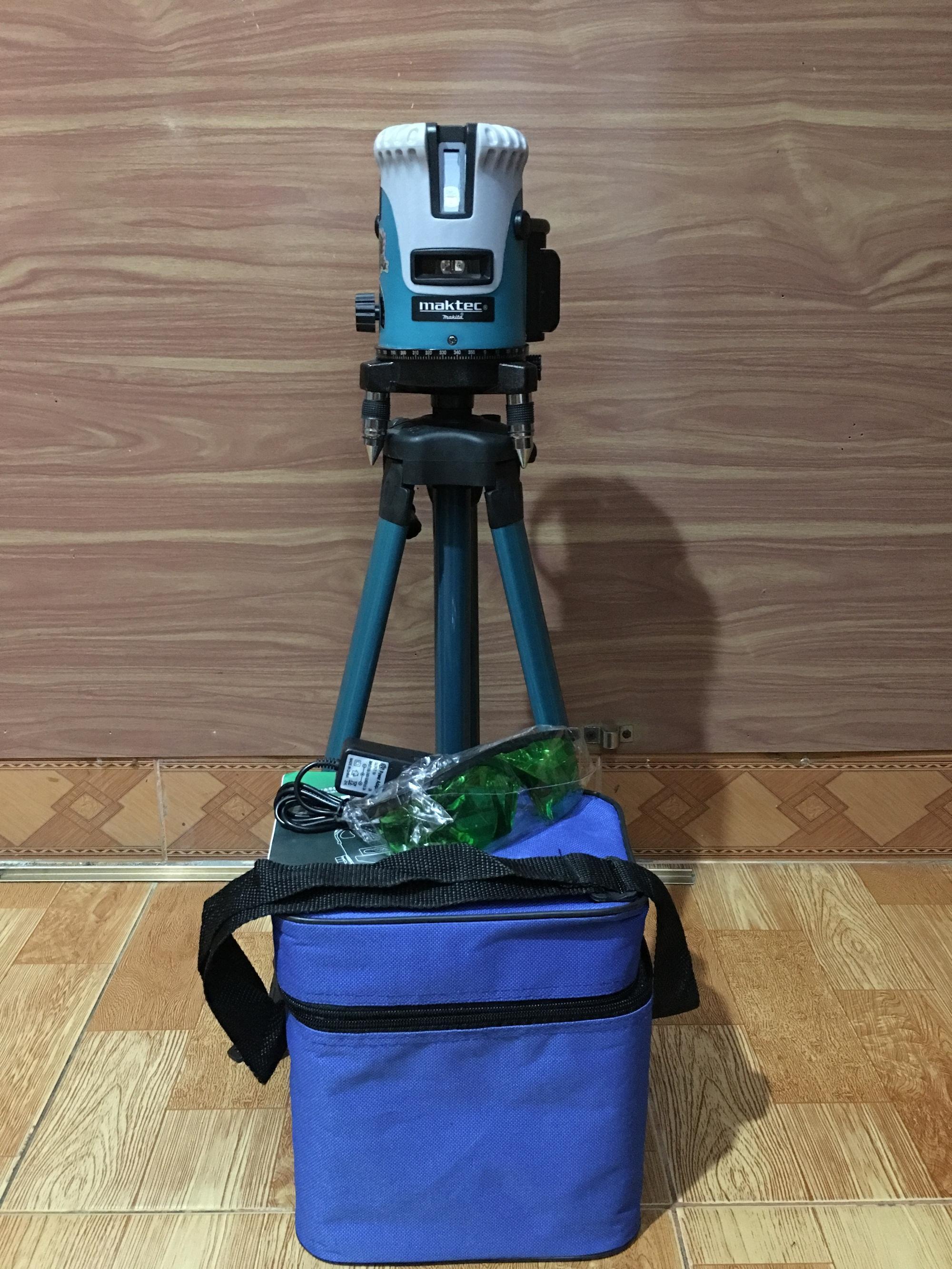 Máy cân mực laser Maktec 5 tia xanh