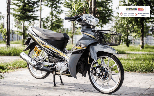 Tem trùm xe sirius xám xi măng độ đẹp - Tem xe máy sirius xám xi măng thiết kế theo yêu cầu - tem trùm xe sirius đẹp, rẻ chất