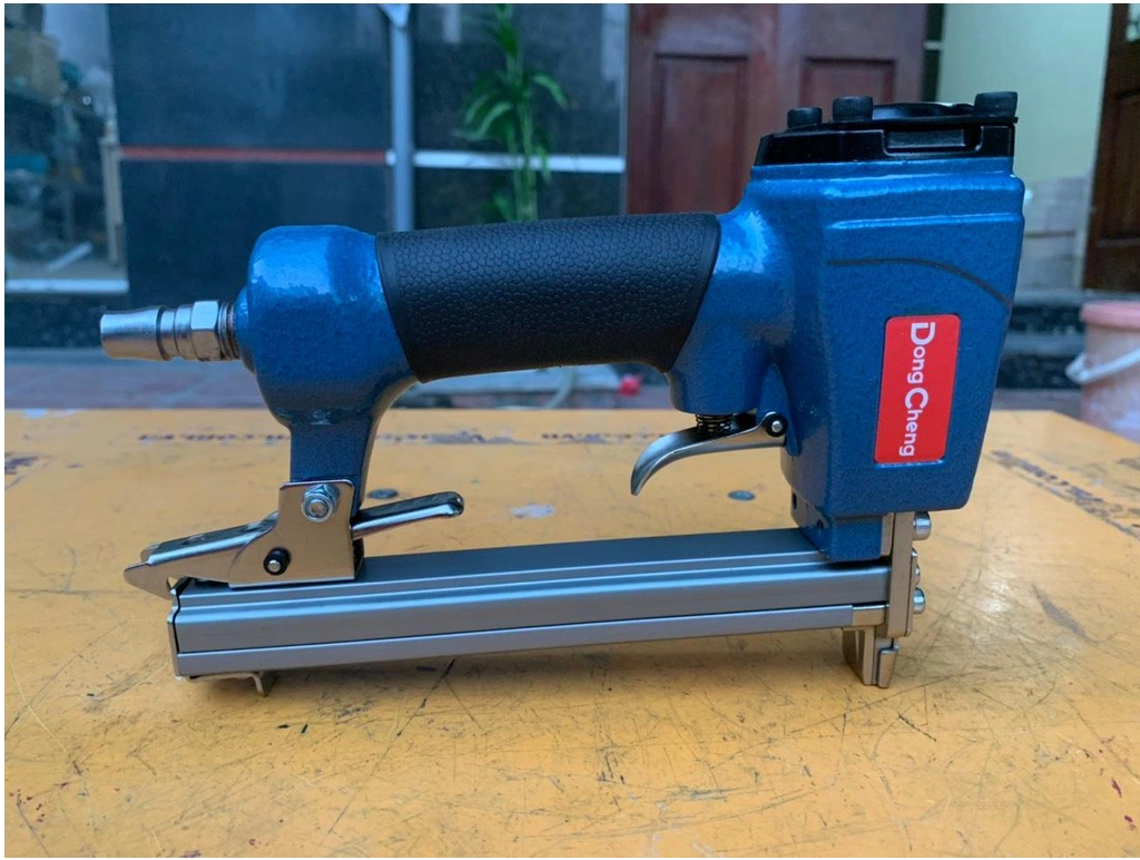 Súng Bắn Đinh U Dongcheng D02-1013J