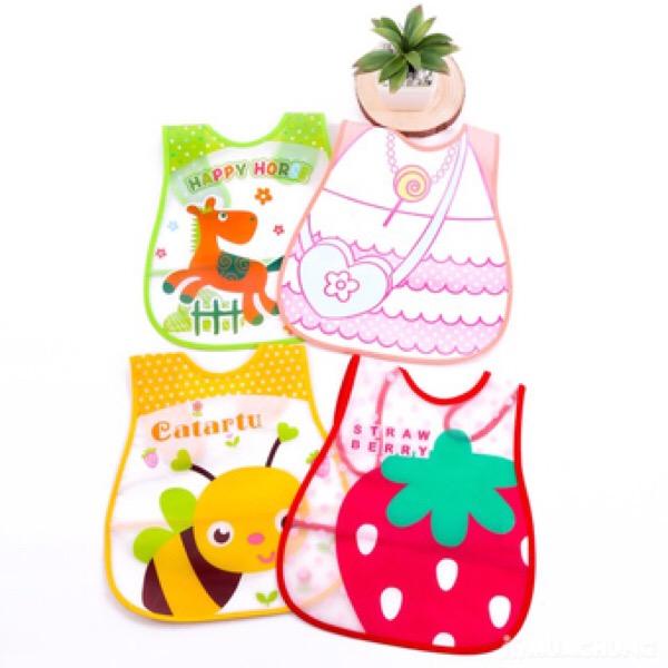 COMBO 5 Yếm nilong chống thấm cho bé