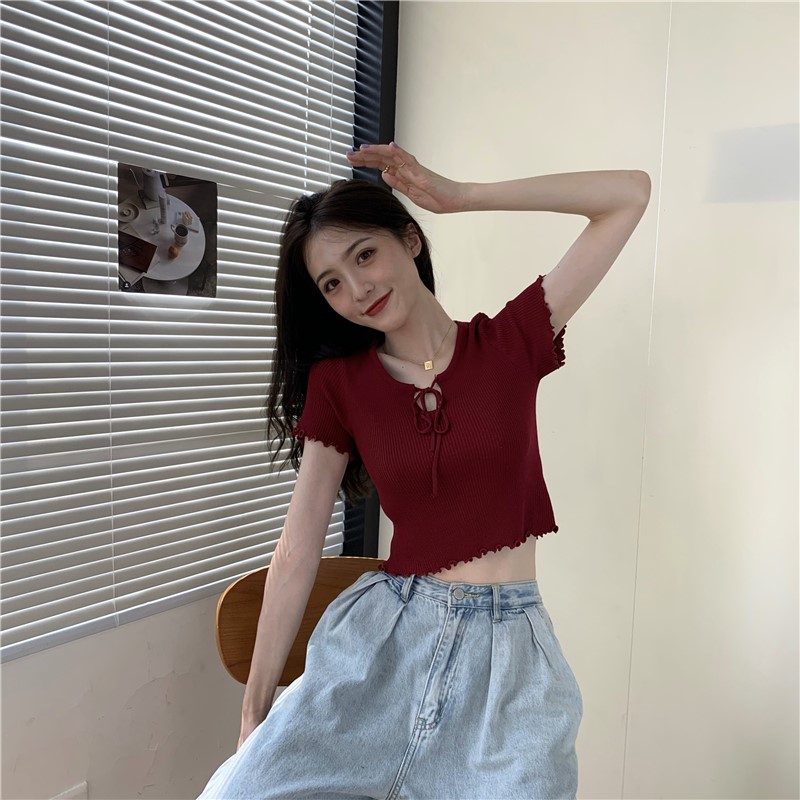 Áo thun nữ thắt nơ cổ xinh xắn