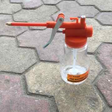 Bình bơm dầu, vịt bơm dầu bằng nhựa 300cc