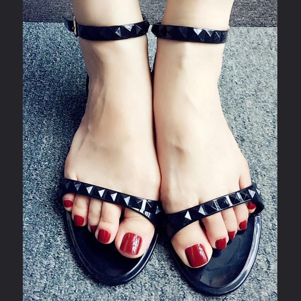 Bộ 24 Móng Chân Giả đỏ cherry (kèm keo)