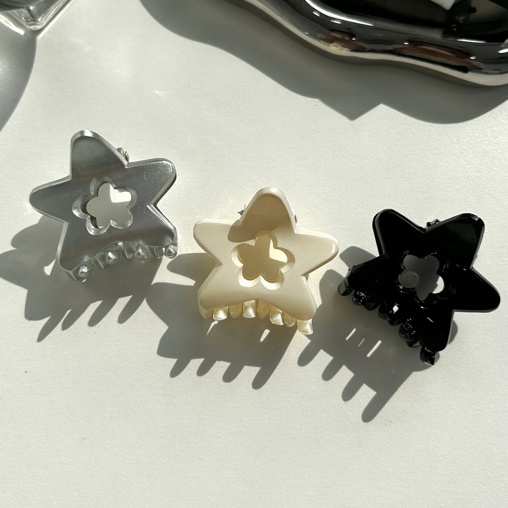Kẹp tóc ngôi sao cá tính Modleaf Flower star pin Hàn Quốc