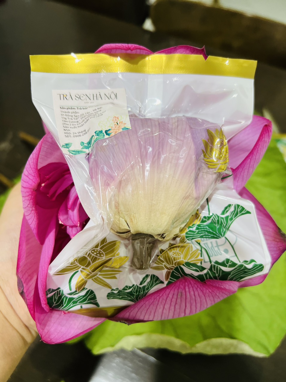 Combo Hộp Quà Trà Búp Sen Hồ Tây (Hộp 5 bông Sấy Thăng Hoa)