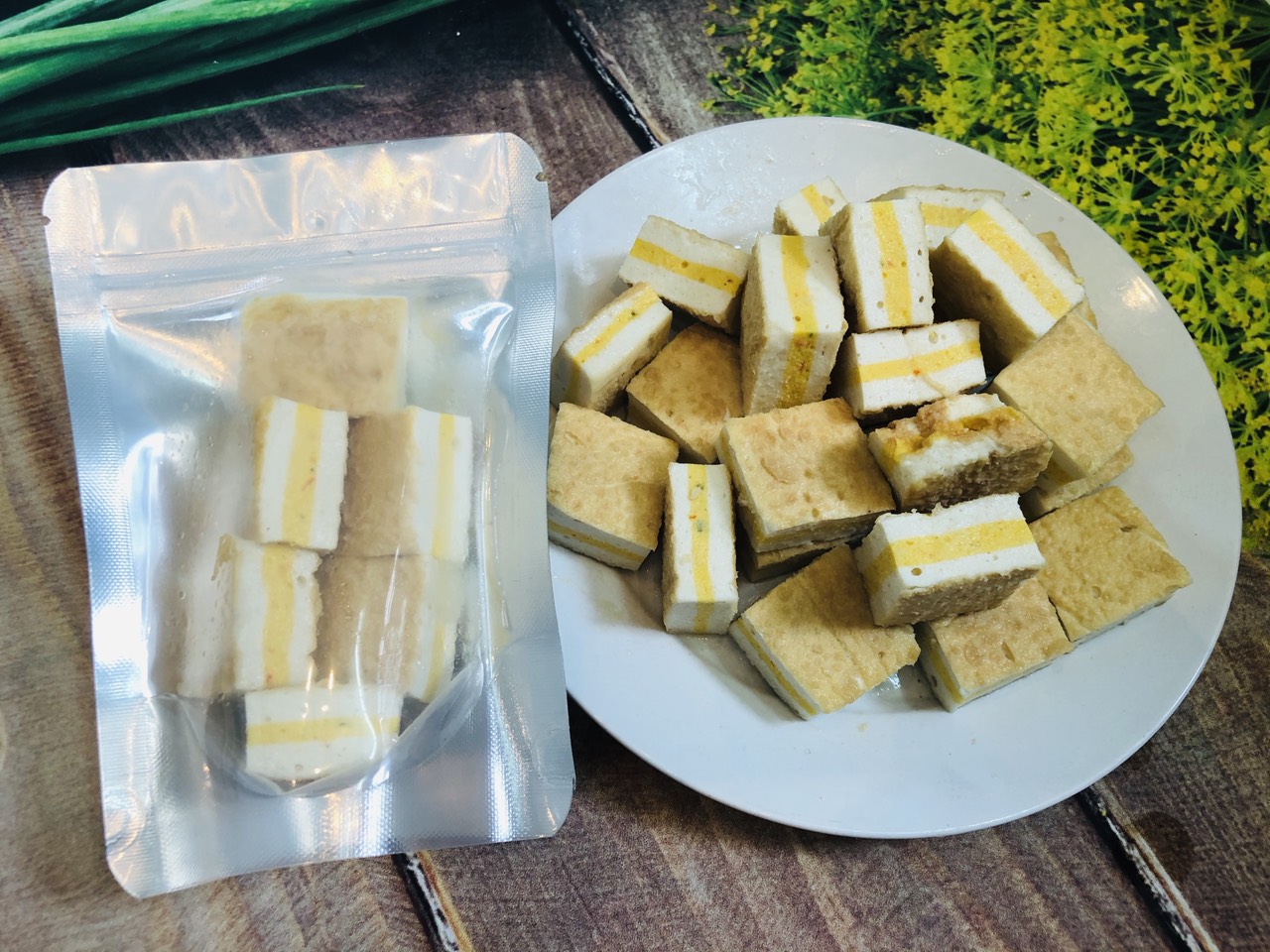 200G CÁ HỒI SANDWICH MALAISIA( 10 viên)