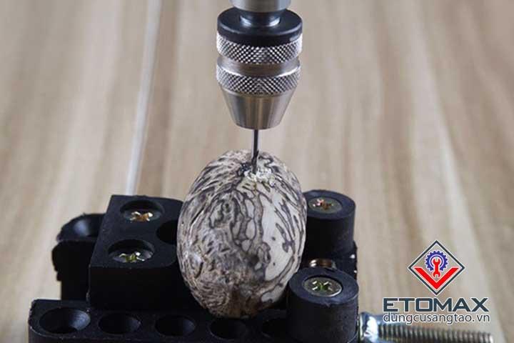 Khoan tay mini v4