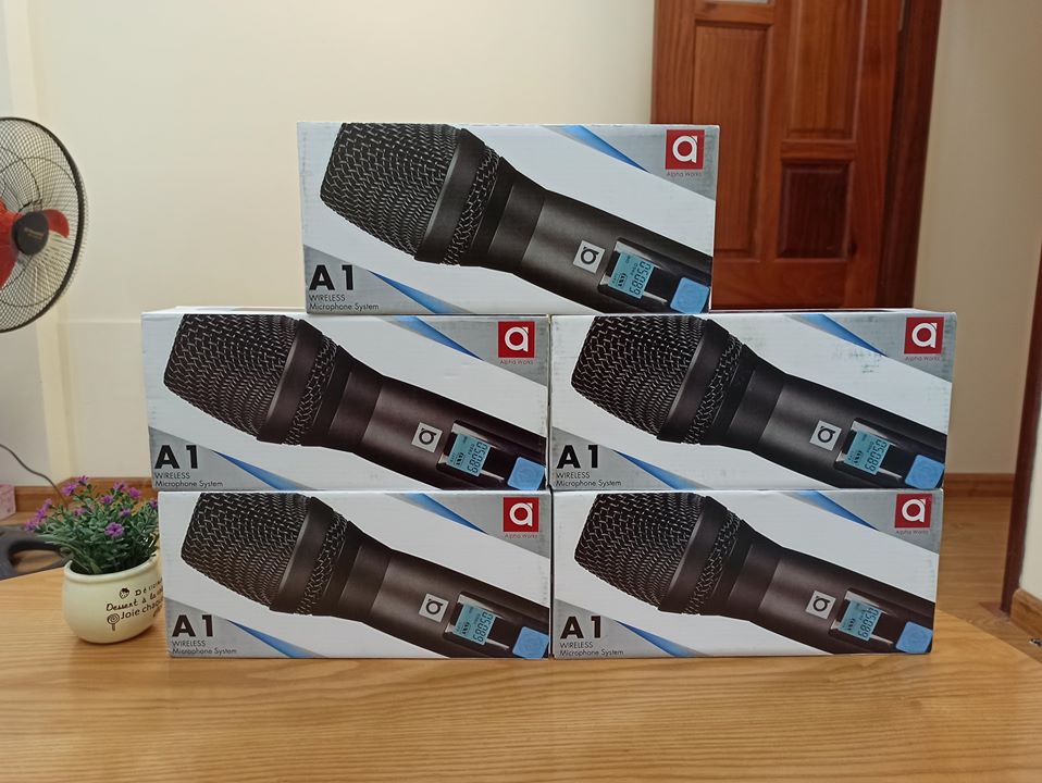 Mic karaoke Alpha Work A1 - hàng chính hãng