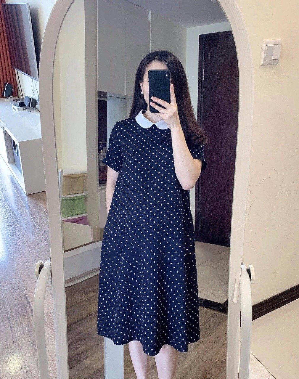 Đầm bầu chấm bi cổ sen