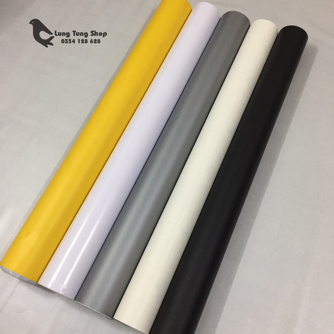giấy dán tường có keo - decal vàng nhám ( khổ 1,2m )