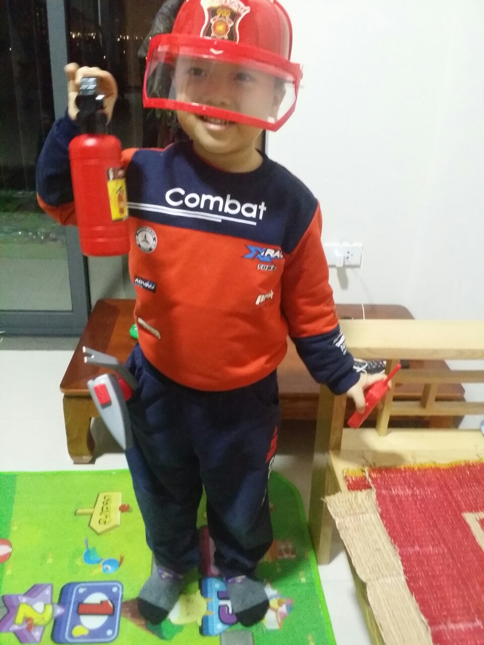 Nón cứu hoả đồ chơi nhựa