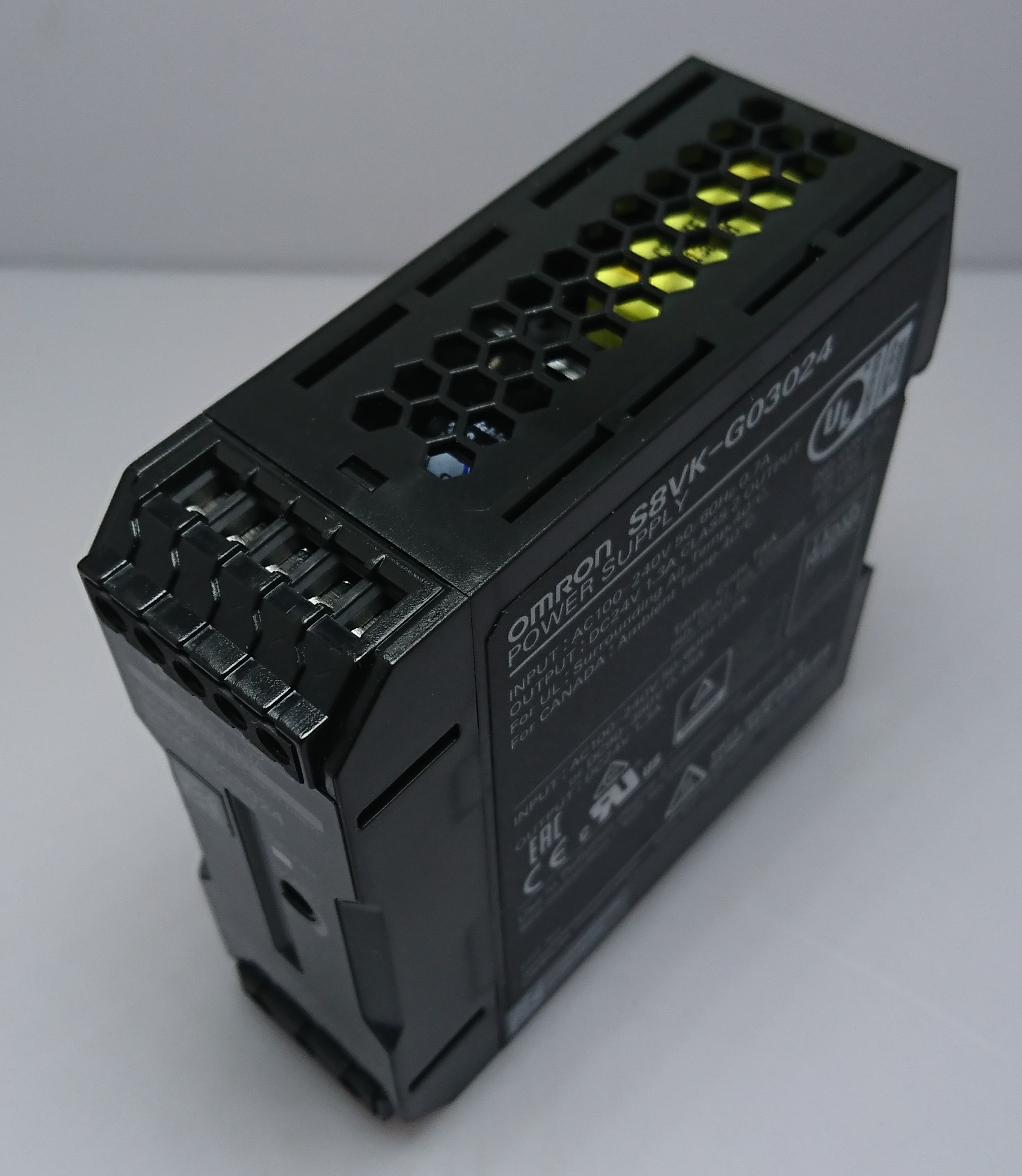 Nguốn DC 24V 1,3A ( ADAPTER 110~220VAC to 24VDC  ) S8VK-G03024