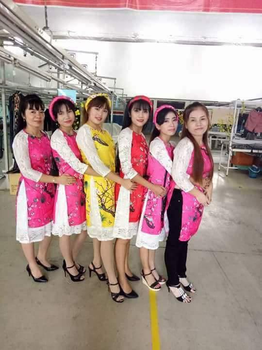 set áo dài cách tân mẹ và bé