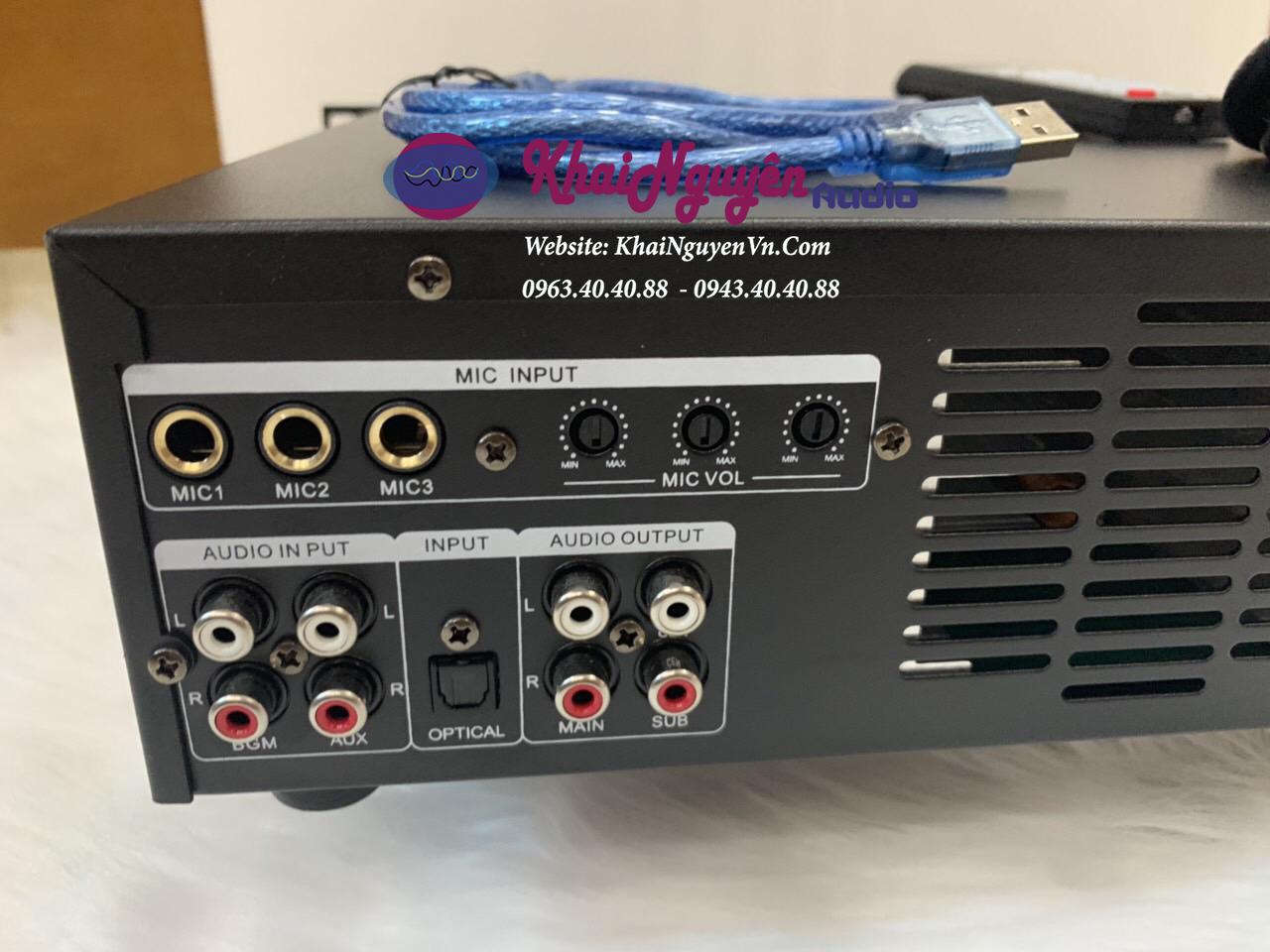 Vang số liền công suất JBL KX88