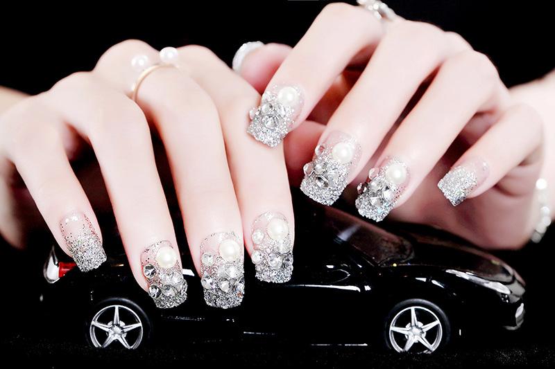 [HCM]Bộ 24 Móng Tay Giả Trắng Nhũ Đá (keo sẵn)