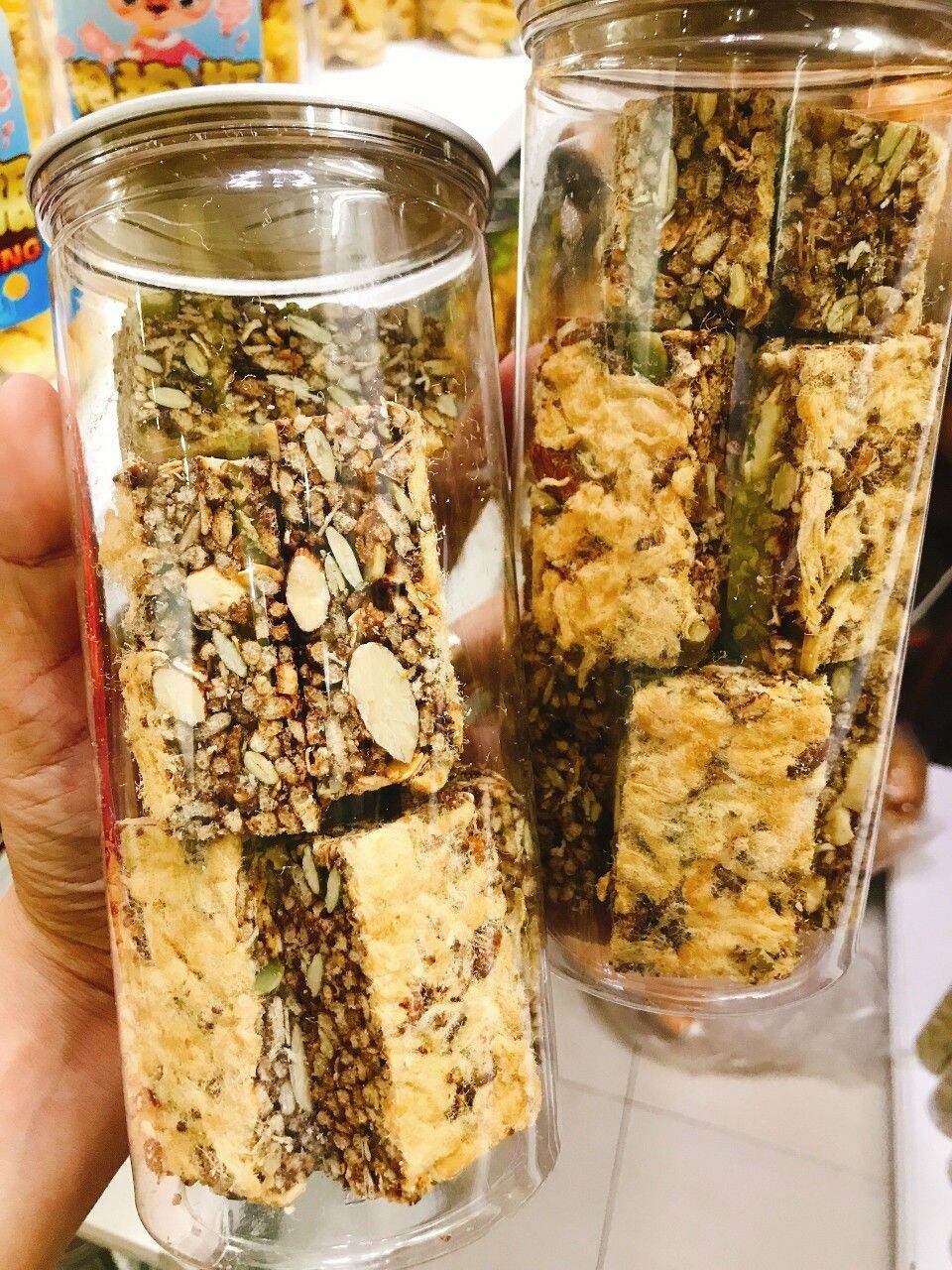Thanh Cơm Lức Ngũ Cốc Chà Bông.