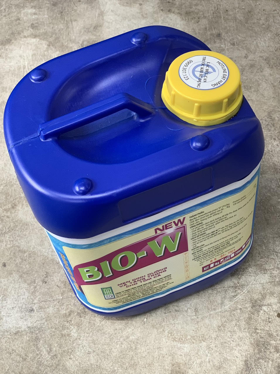 BIO-Wnew - Đạm Dinh Dưỡng Cho Tôm Cá – Đạm Trùn Quế Can 5 lít ((BIO TC2)