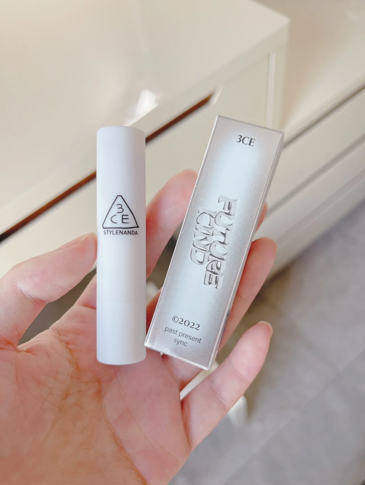 Son Dưỡng 3CE Giúp Làm Căng Mọng Môi 3CE Plumping Lips (Future Kind) 2.4g [Clear- Pink]