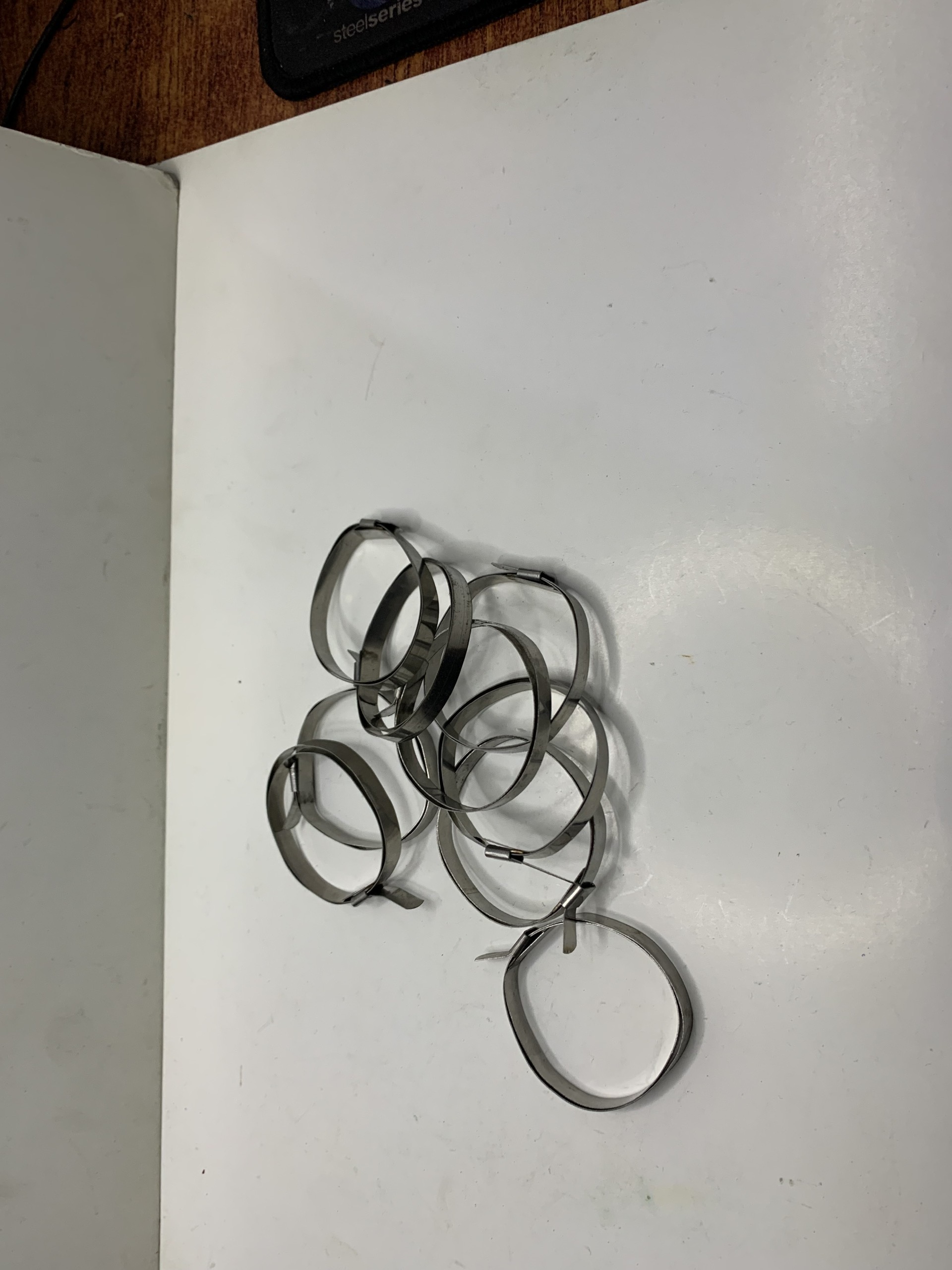 [HCM] Đai buộc chụp bụi láp, thước lái, cổ dê siết láp ( lớn, nhỏ).