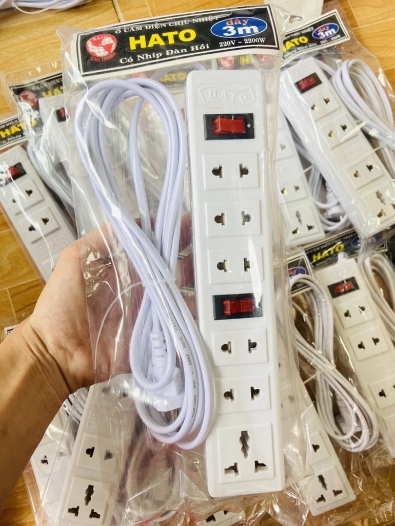 Ổ điện HATO - 6 lỗ 2 công tắc ( dài 3M )