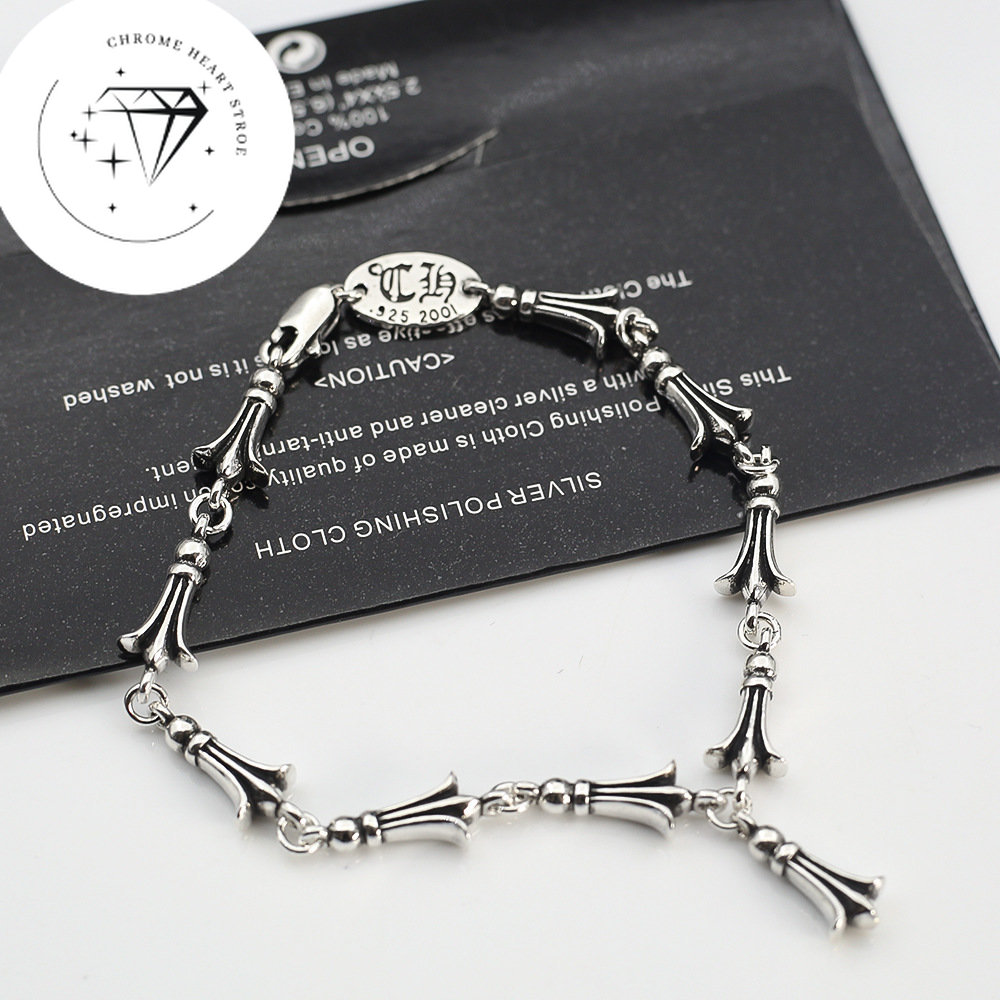 Vòng tay, lắc tay Chrome Heart bạc fullbox túi nhung.