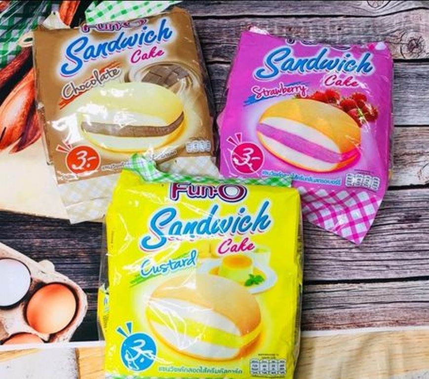 Bánh bông lan sanwich thái lan funo dâu - ăn là ghiền