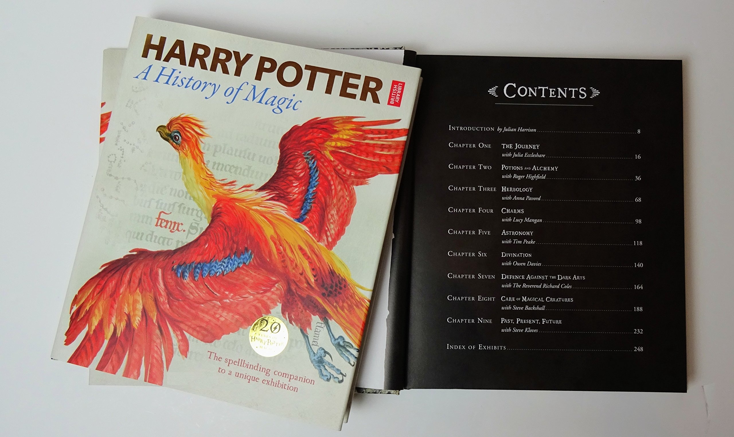 Sách Ngoại Văn - Harry Potter  A History of Magic (J.K. Rowling)