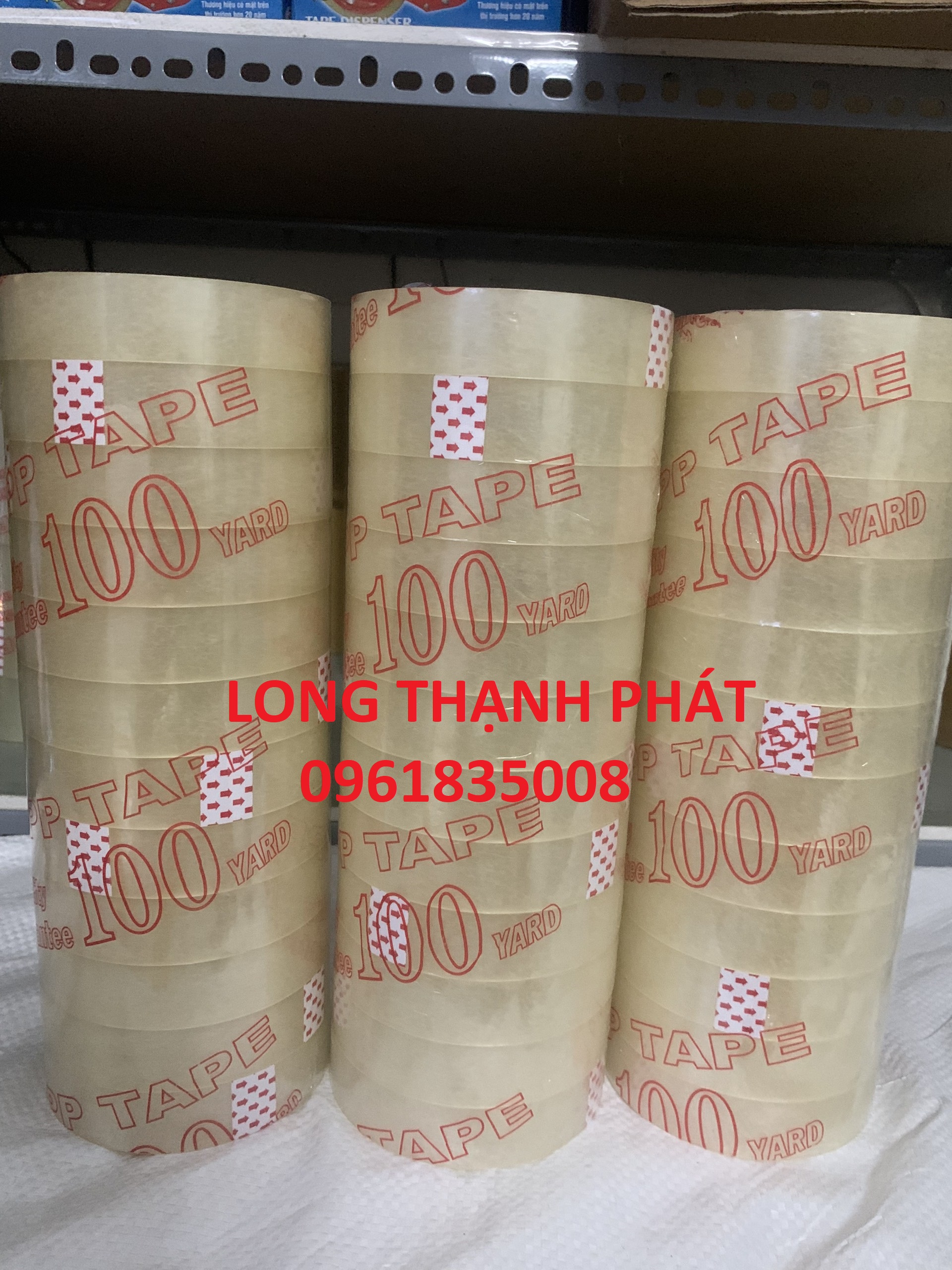 Băng keo trong cuộn 2F4 lõi mỏng 100ya