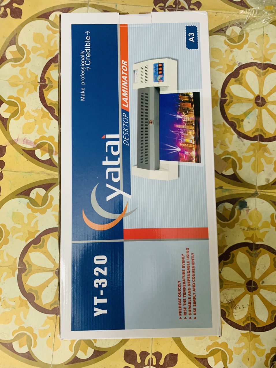 Máy ép Plastic YT320 Khổ A3 - rullo nhỏ