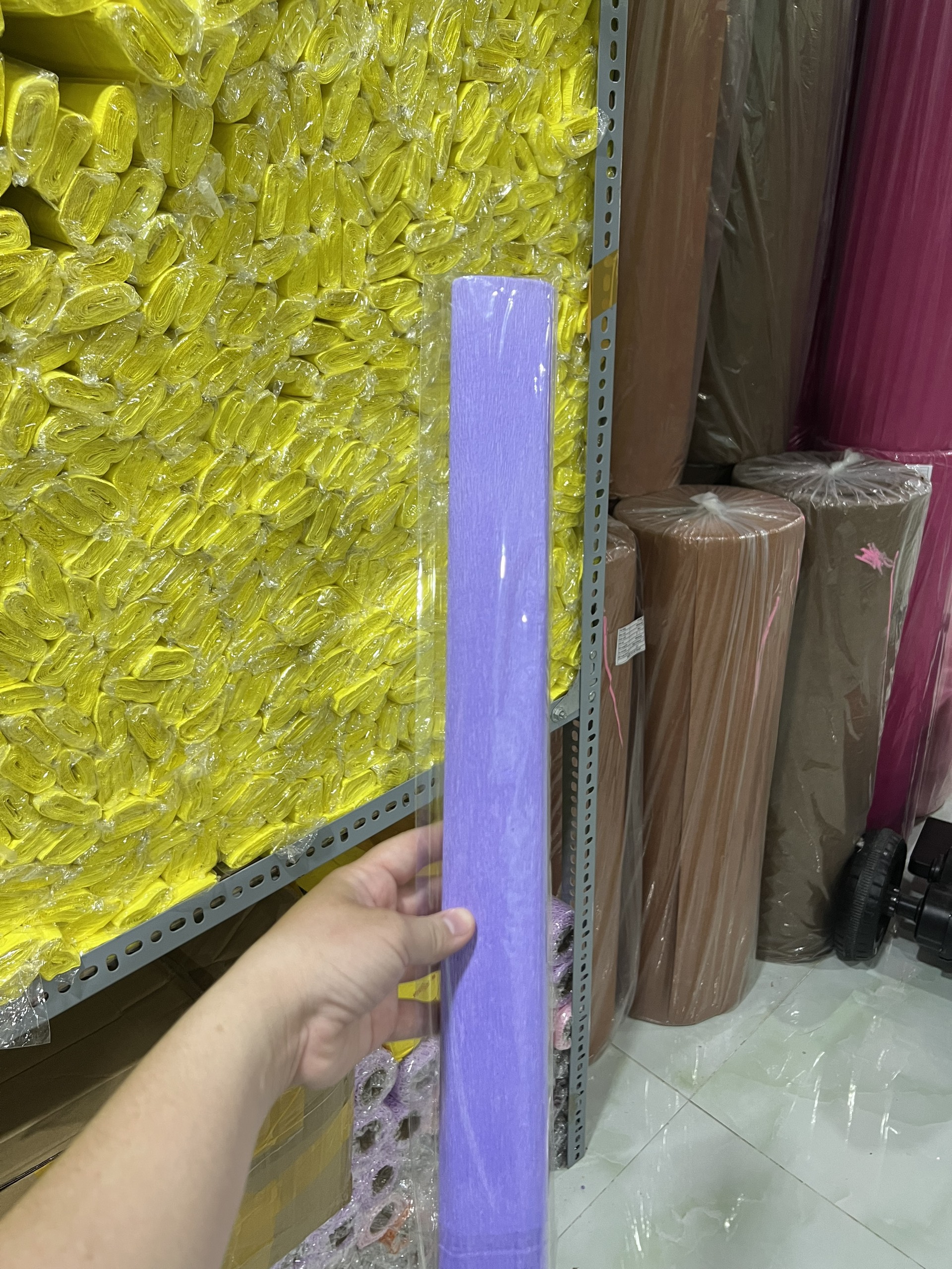 Giấy nhún làm hoa khổ cao 50cm dài 250cm  ( giấy nhún Trung Quốc  loại giấy mỏng học thực hành làm hoa )