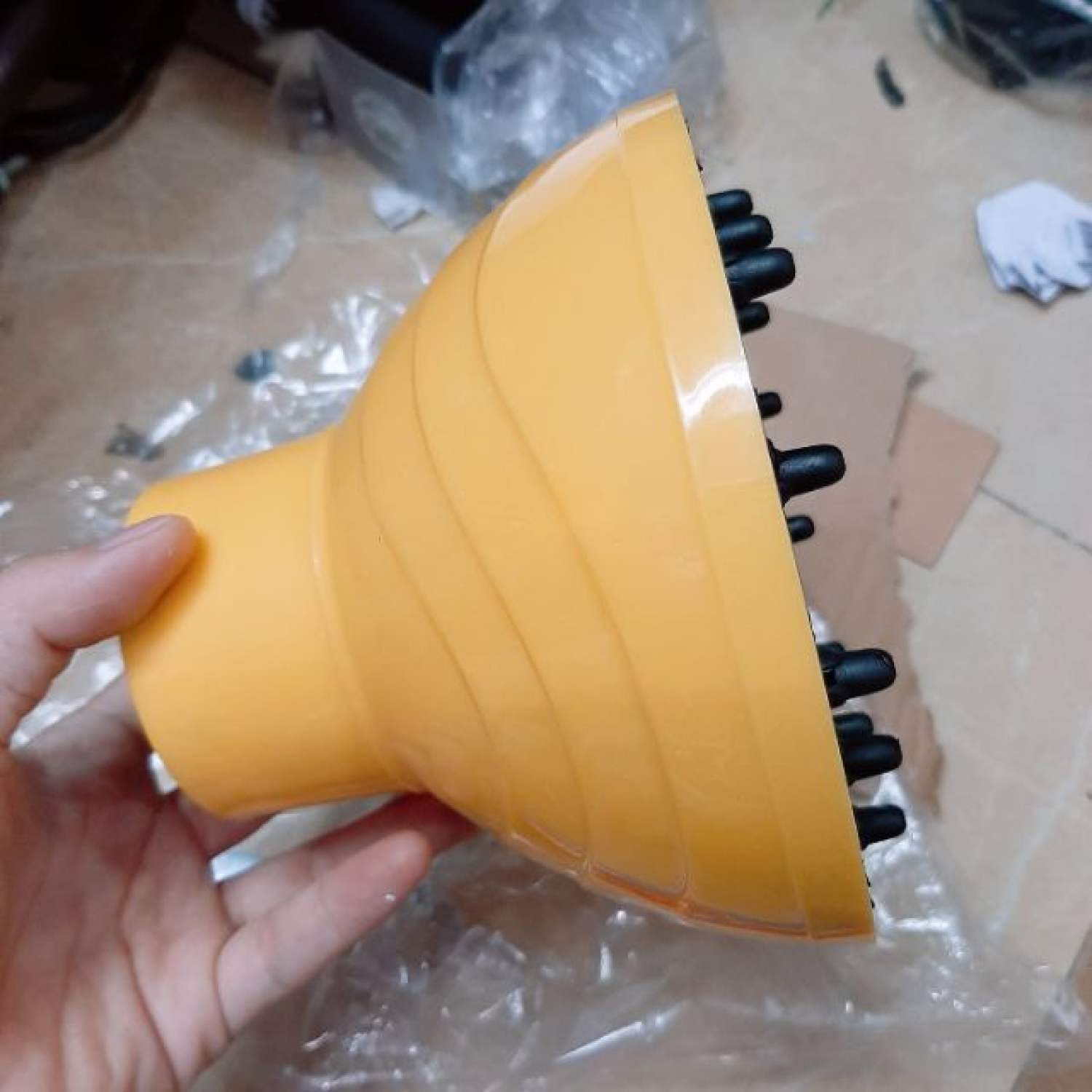LOA SẤY TẠO KIỂU CHO TÓC UỐN XOĂN