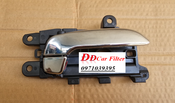 Tay mở cửa trong kia forte , cerato , kia k3. oem: 82620a7010cr