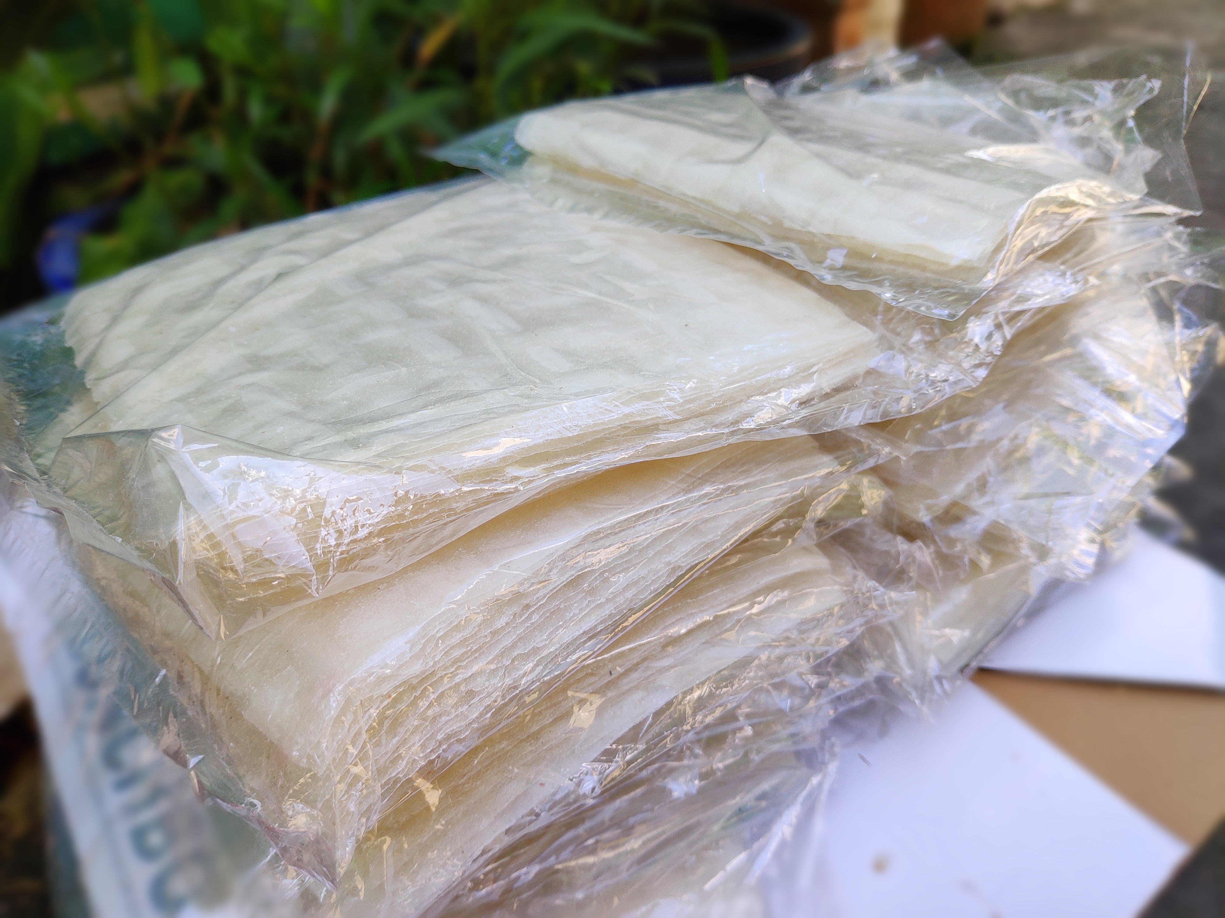 [HCM] 3 Bịch Bánh Tráng Bình Định Cuốn Chả Ram (3 bịch 60 cái - 7k 1 bịch)