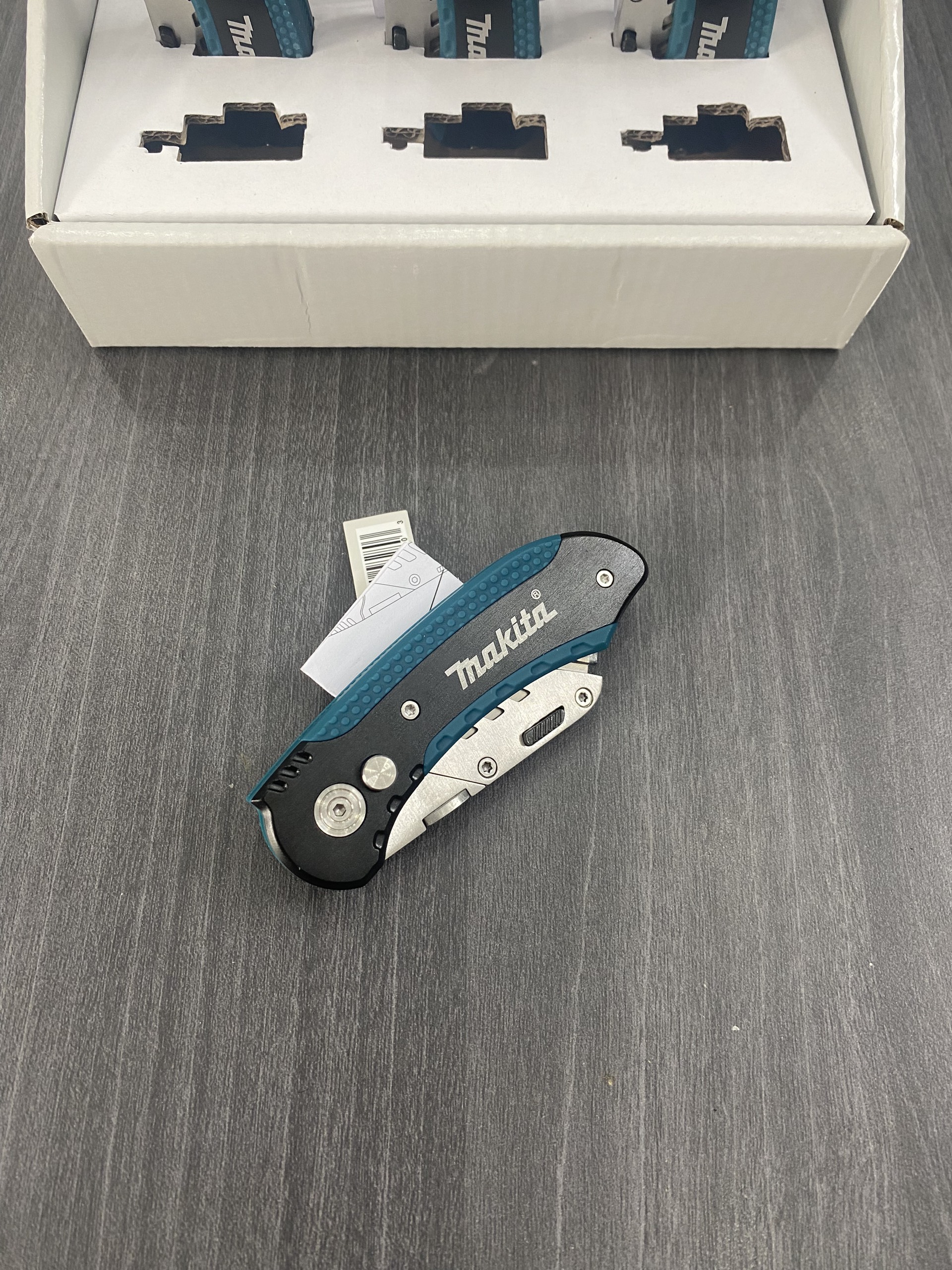 Dao rọc cáp gấp gọn Makita E-11520