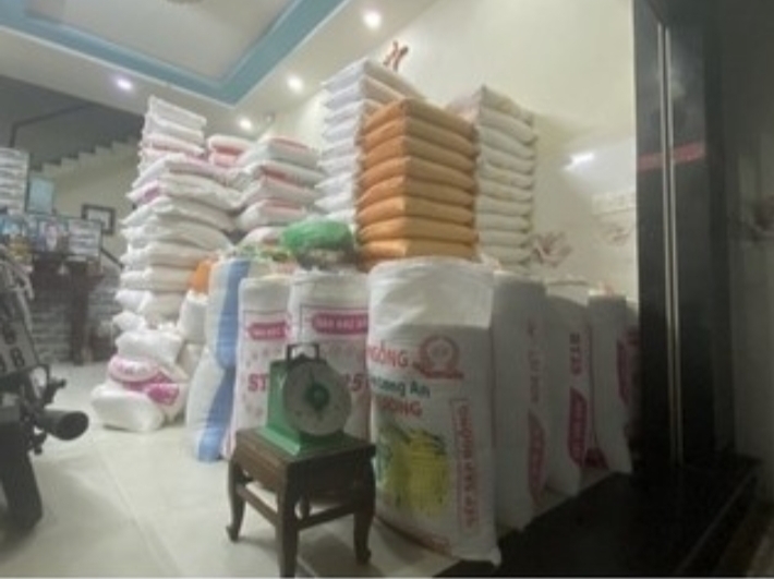 3Kg gạo nếp sáp dẻo.