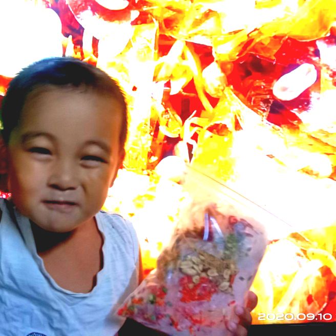 1 bịch bánh tráng trộn khô bò khô mực hành phi ....