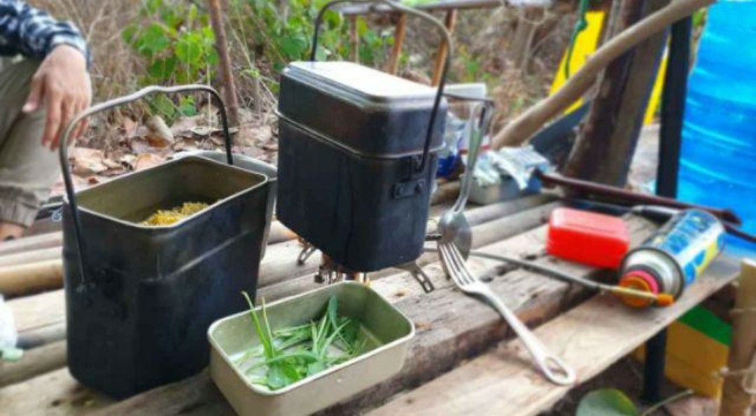 Ăng gô ( CàMen xưa ) Cà mèn đi phượt,dã ngoại