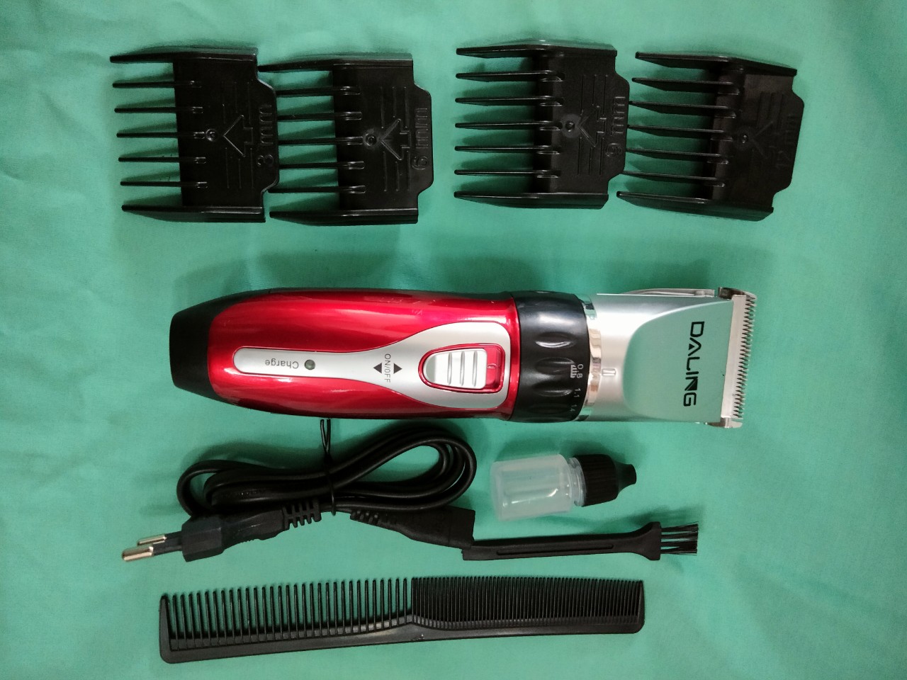 Máy Tông đơ cắt tóc Jichen 6w JC-0817