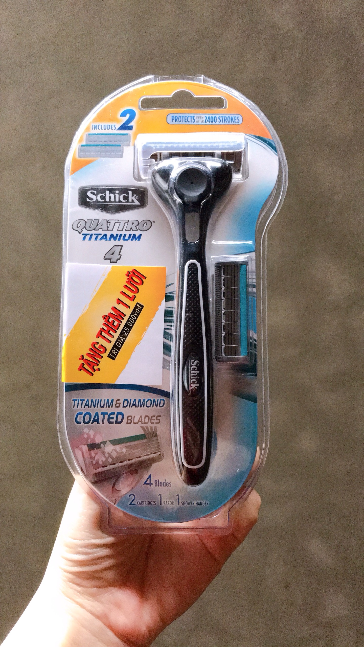 Dao Cạo Râu SCHICK QUATTRO TITANIUM 4 lưỡi Tặng Thêm 1 Lưỡi trị giá 25k