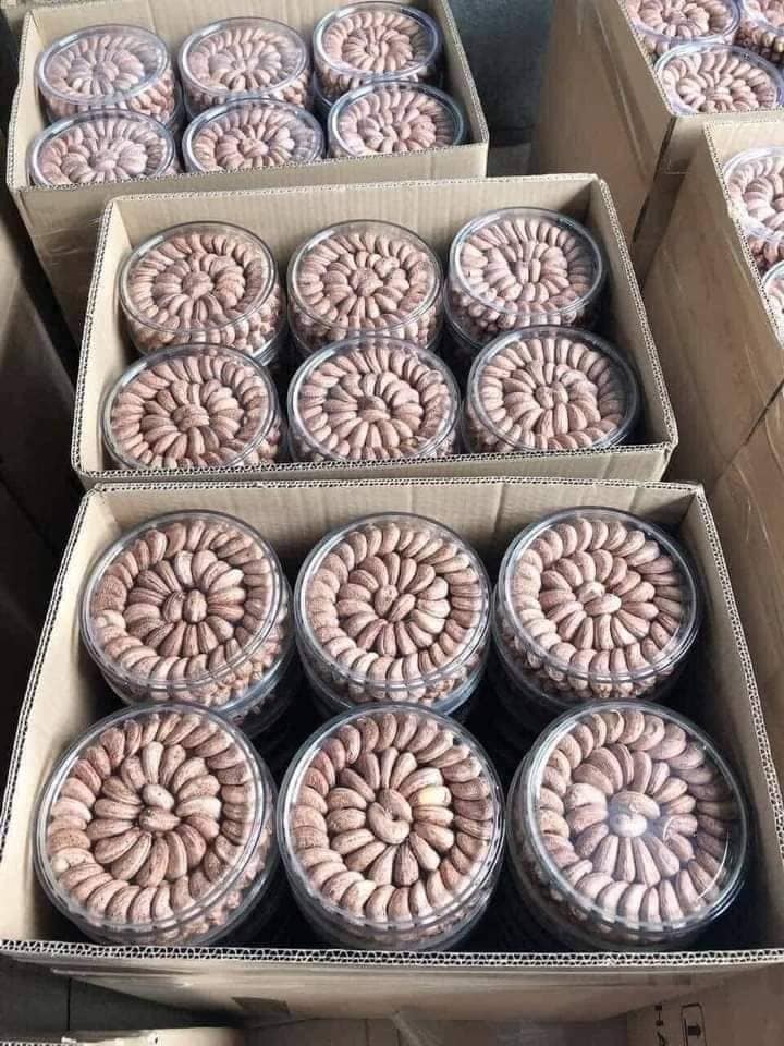 Hạt điều xếp hoa 1 kg 2 hộp tròn hạt điều to tròn chắc hạt