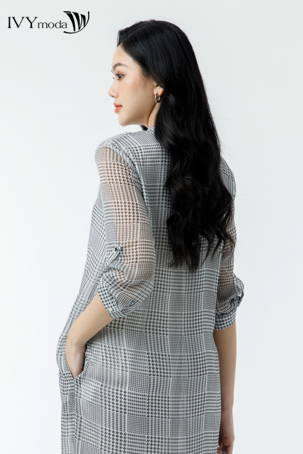 Đầm chiffon 2 lớp cổ tàu xẻ IVY moda MS 48M7476