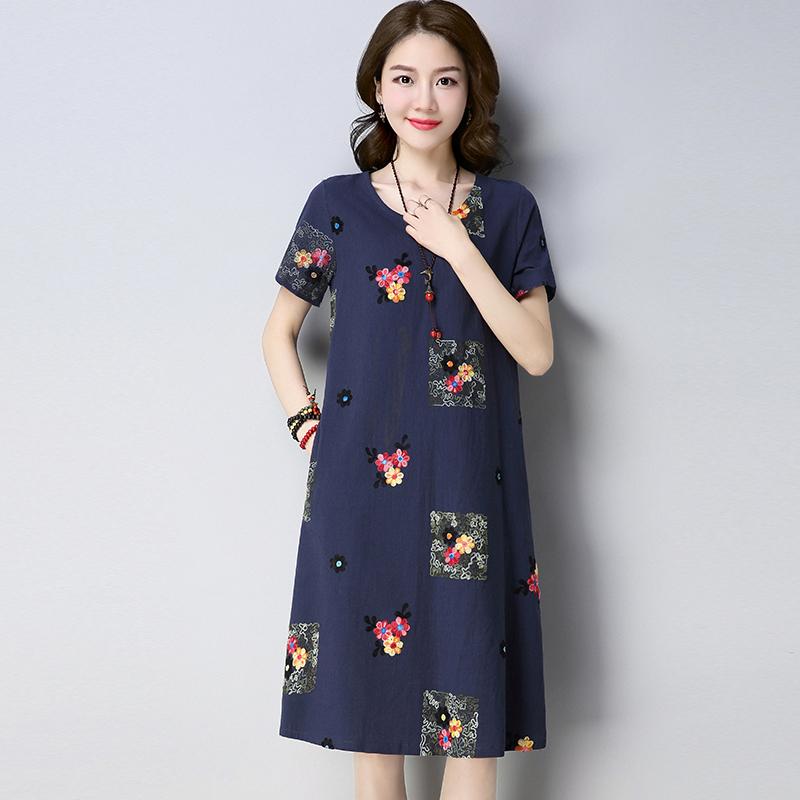 Đầm suông thêu hoa đẹp