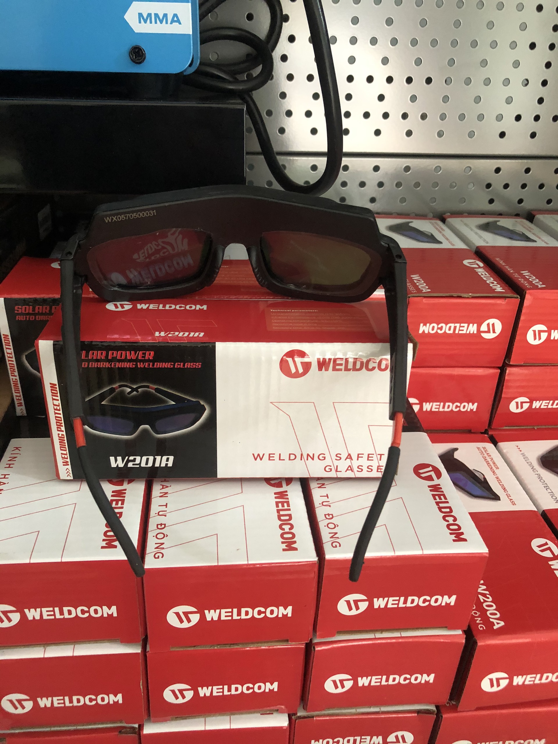 Kính Hàn Điện Tử Weldcom W201A New