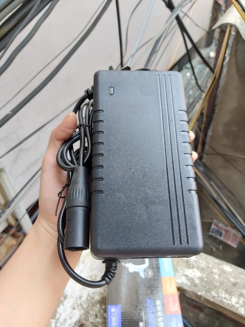 Sạc Xe Đạp Điện Pin Lithium 36V 2A loại tốt