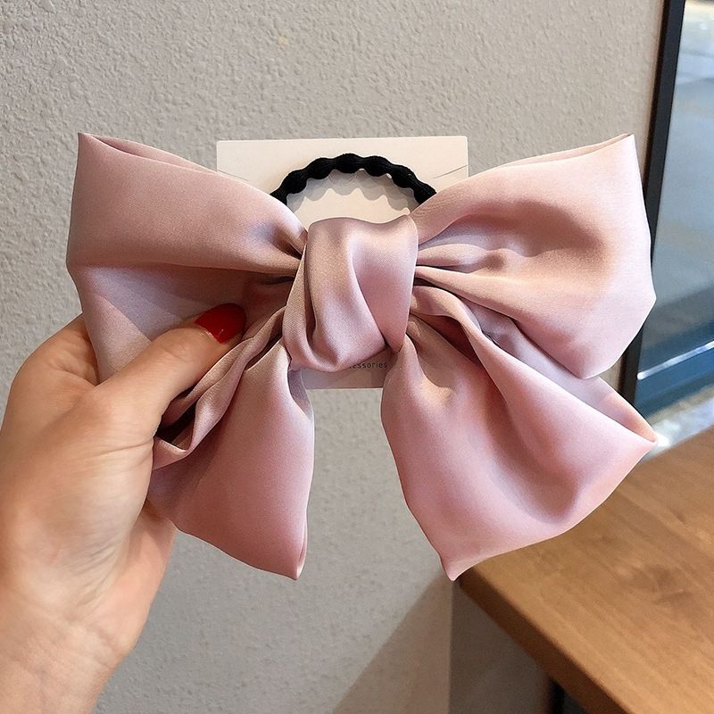 CỘT TÓC NƠ TO HOT TREND