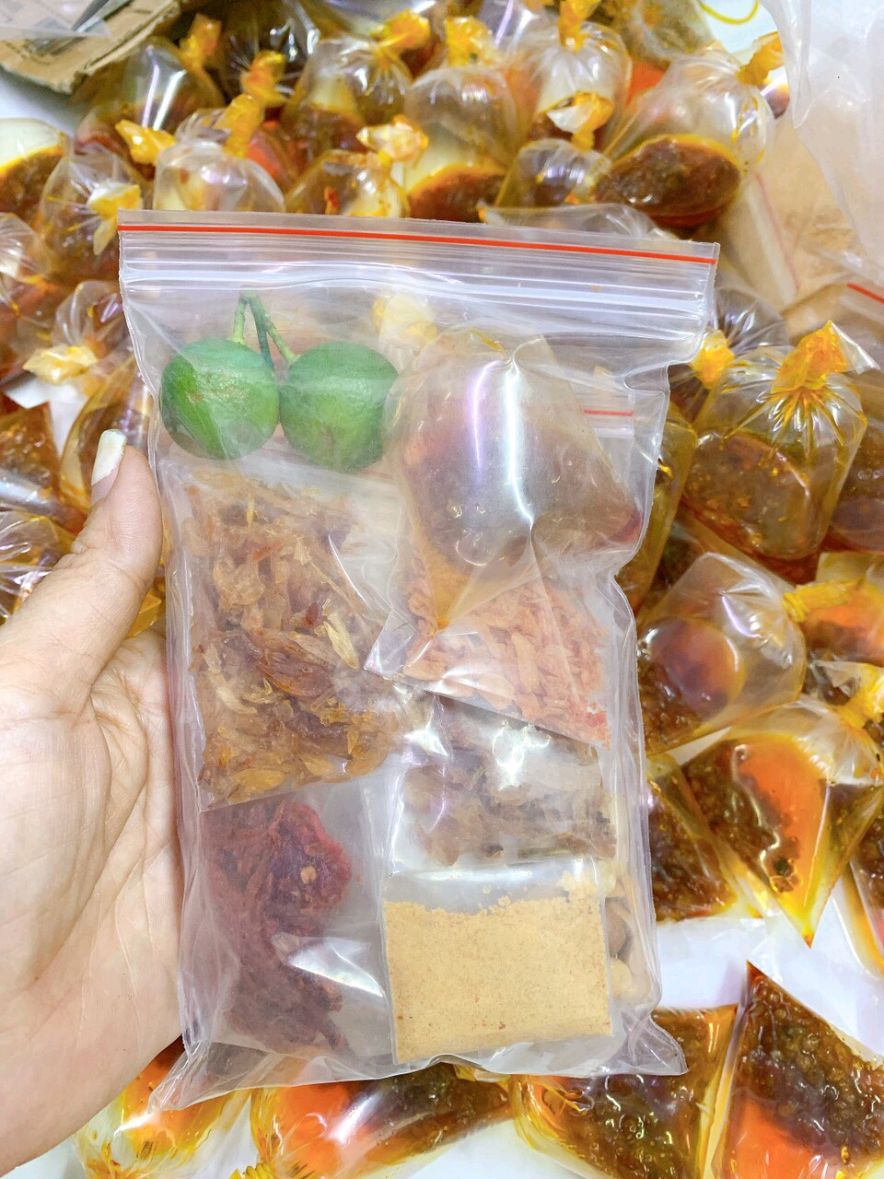 bánh tráng trộn thập cẩm