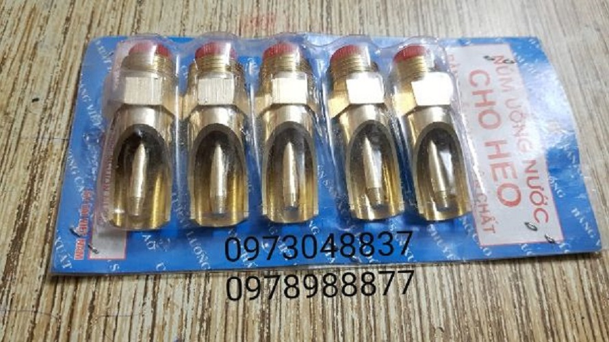 Combo 05 Vú uống nước cho heo bằng đồng