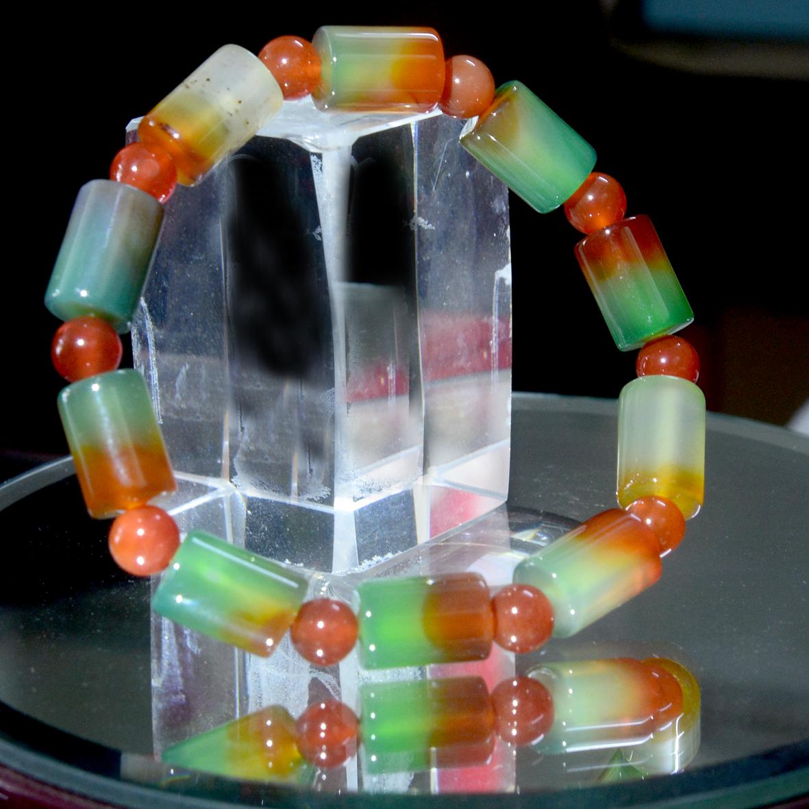 Vòng tay lắc trụ đá mã não tứ quý