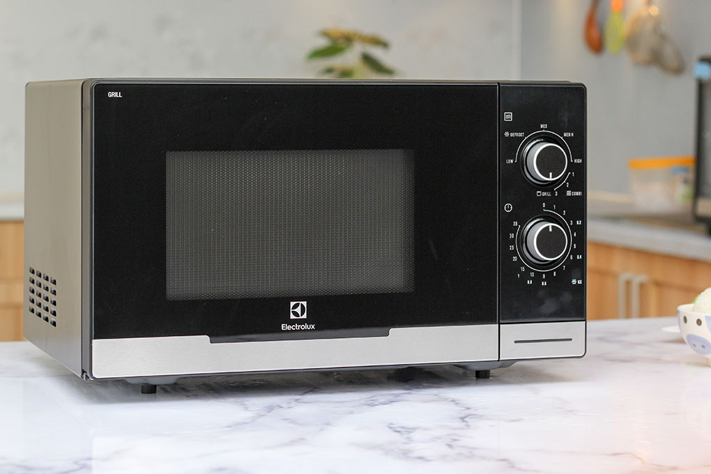 [HCM]Lò vi sóng Electrolux EMM2318X 23 lít